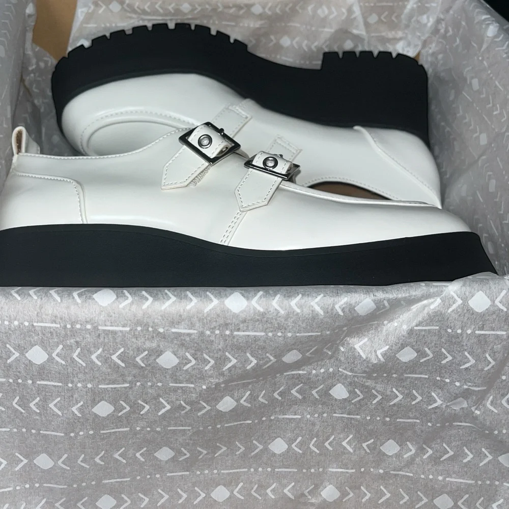 Zodiac Perri Buckle Lug Sole - Picture 6 of 9